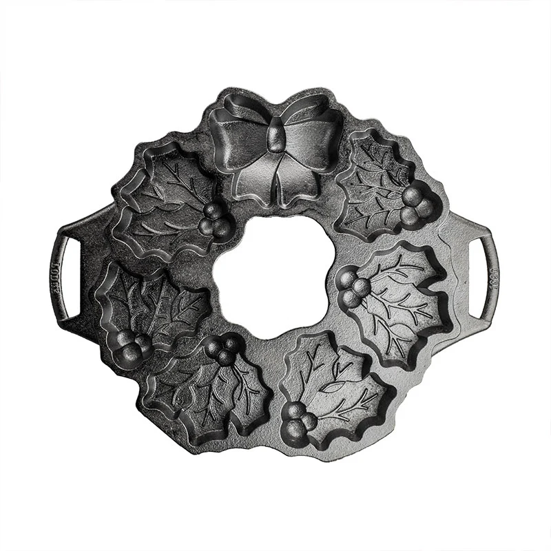 Seasoned Cast Iron Holiday Wreath Pan 3 Seasoned Cast Iron Holiday Wreath Pan