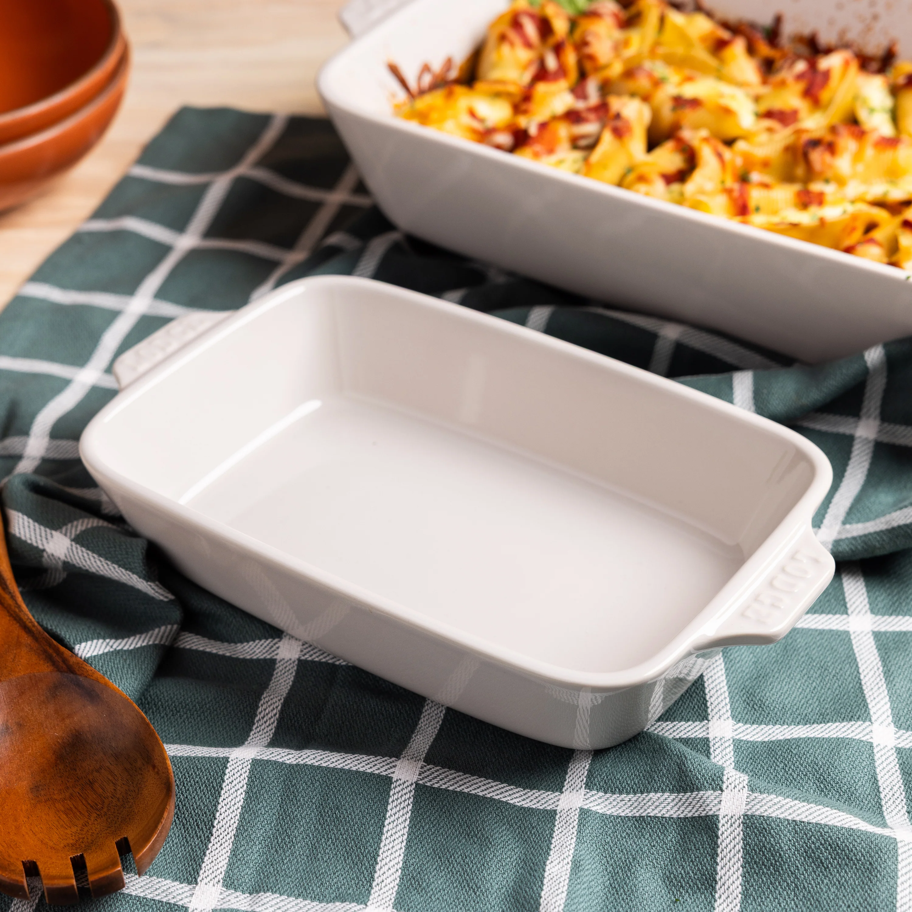 Small Stoneware Casserole Dish, 9 x 6 Inch 11 Small Stoneware Casserole Dish, 9 x 6 Inch