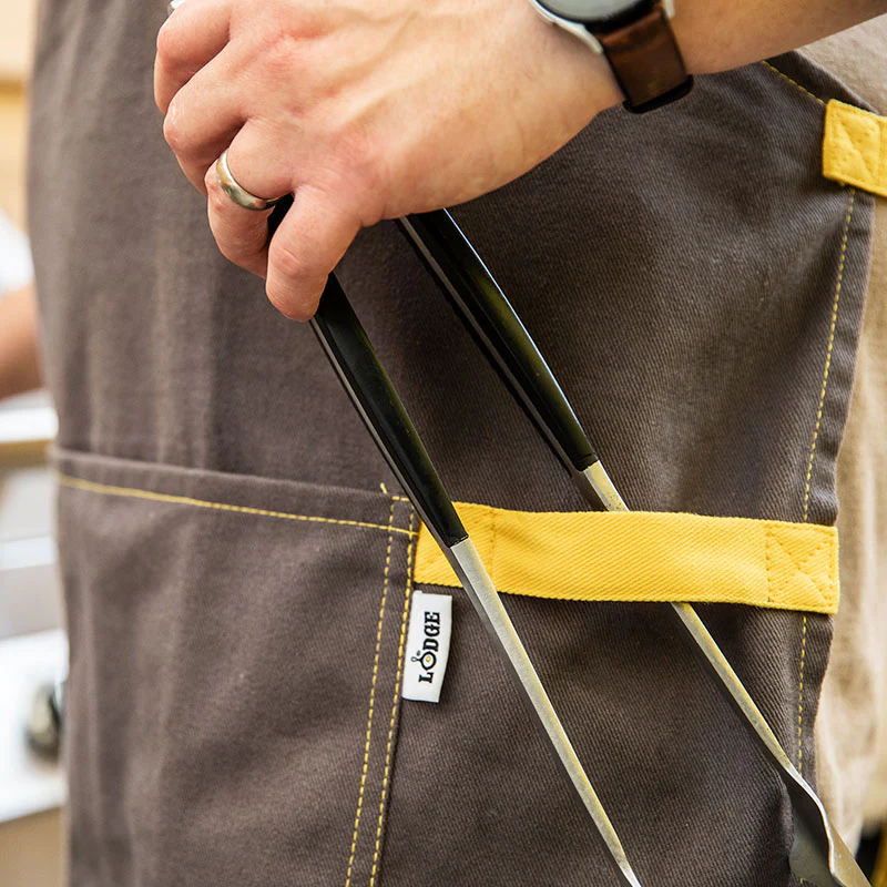Lodge Heavy Duty Apron 4 Lodge Heavy Duty Apron