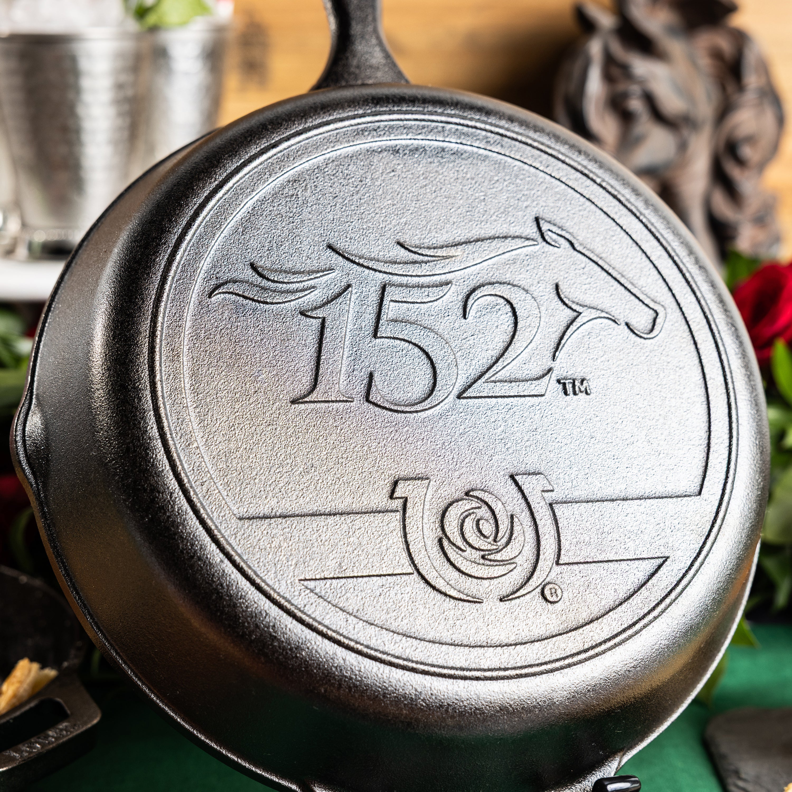 10.25 Inch Seasoned Cast Iron Kentucky Derby Skillet 3 10.25 Inch Seasoned Cast Iron Kentucky Derby Skillet