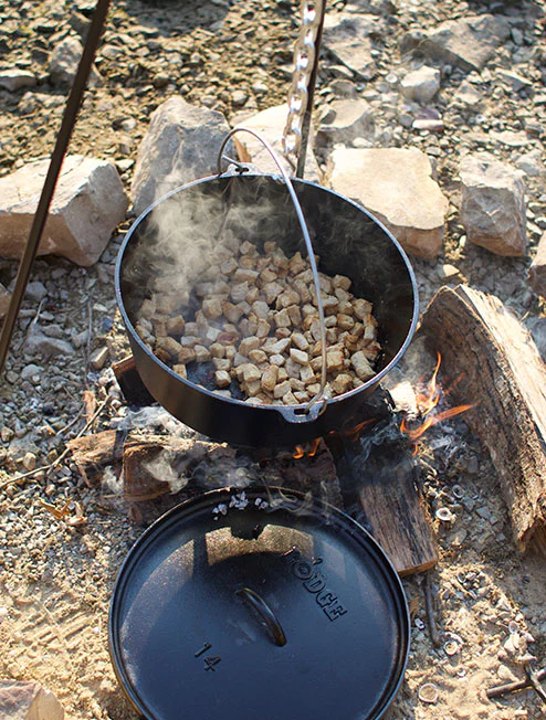 Camp Dutch Oven 18 Camp Dutch Oven