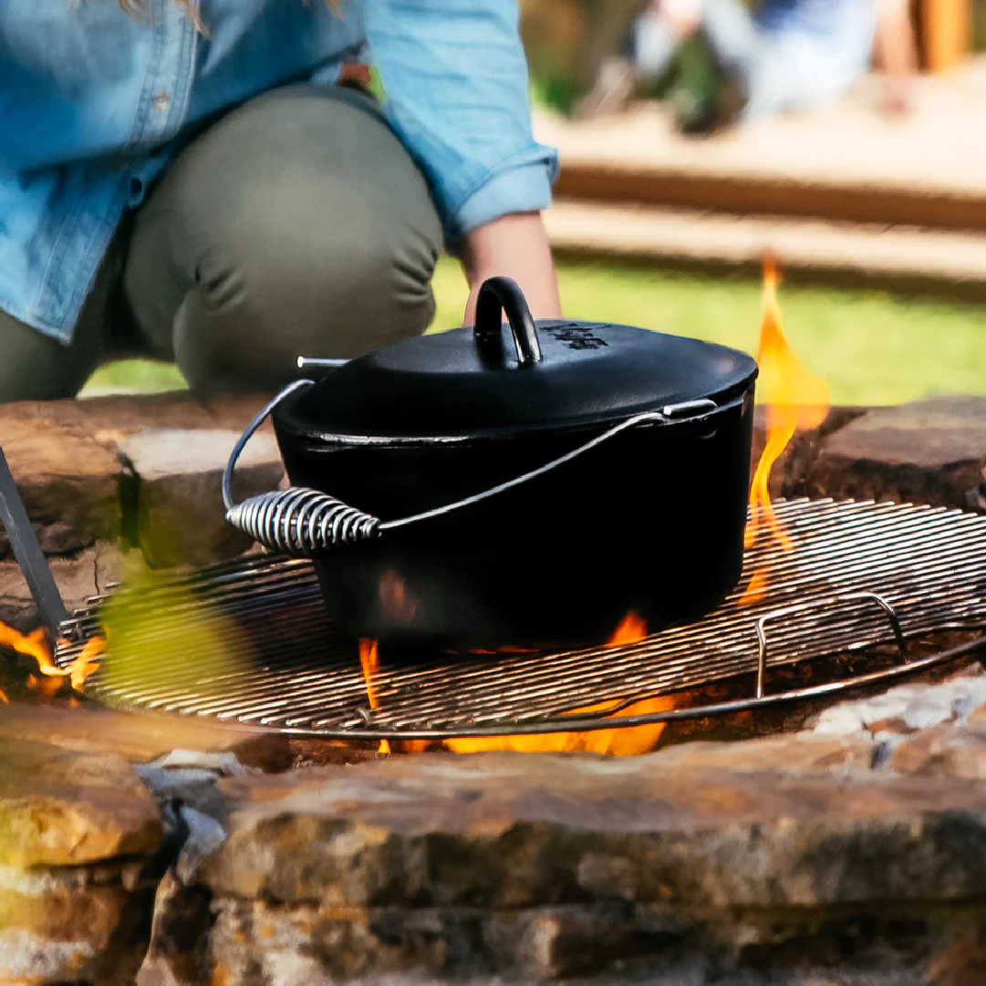 Dutch Oven with Bail Handle 4 Dutch Oven with Bail Handle