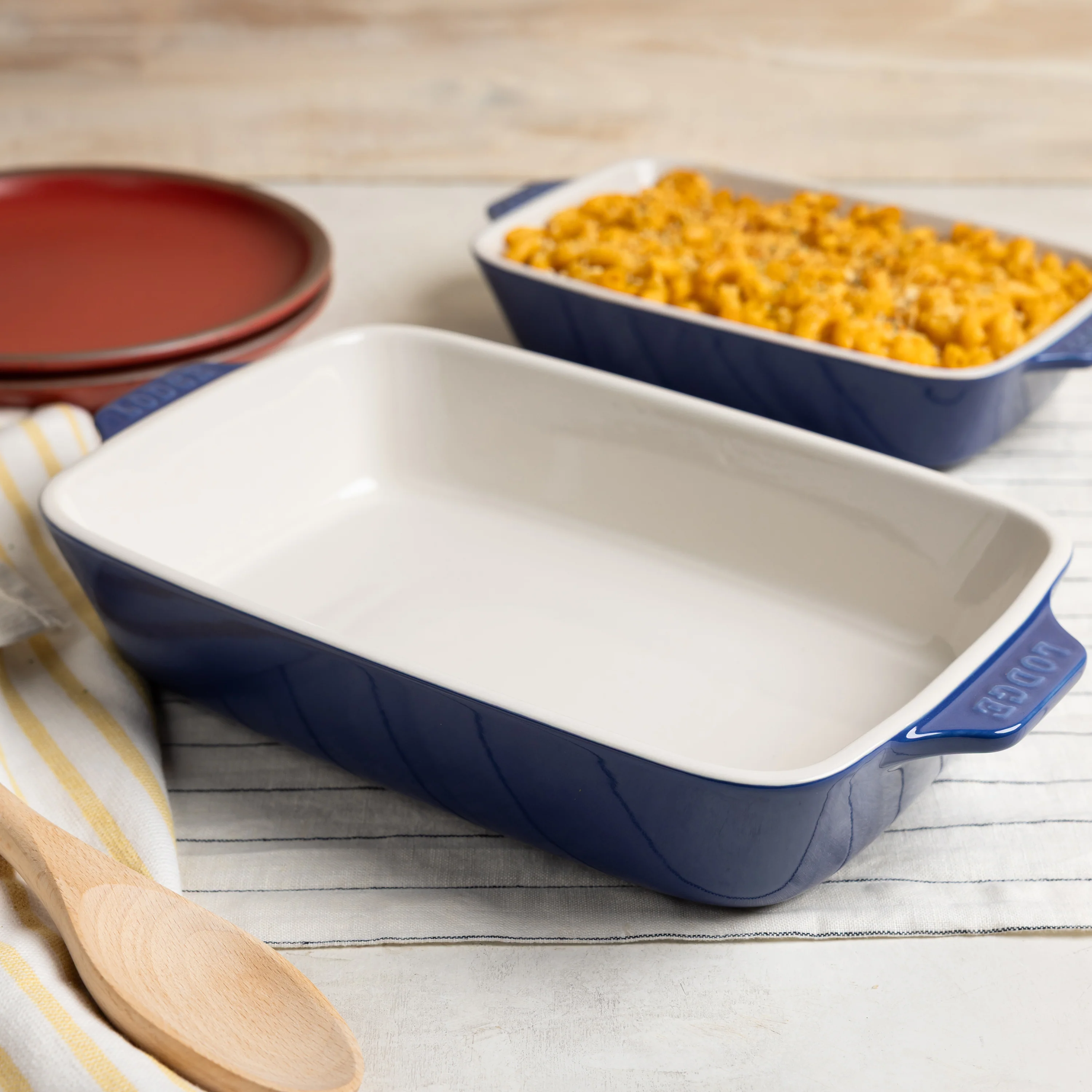 Medium Stoneware Casserole Dish, 11 x 7.5 Inch 18 Medium Stoneware Casserole Dish, 11 x 7.5 Inch